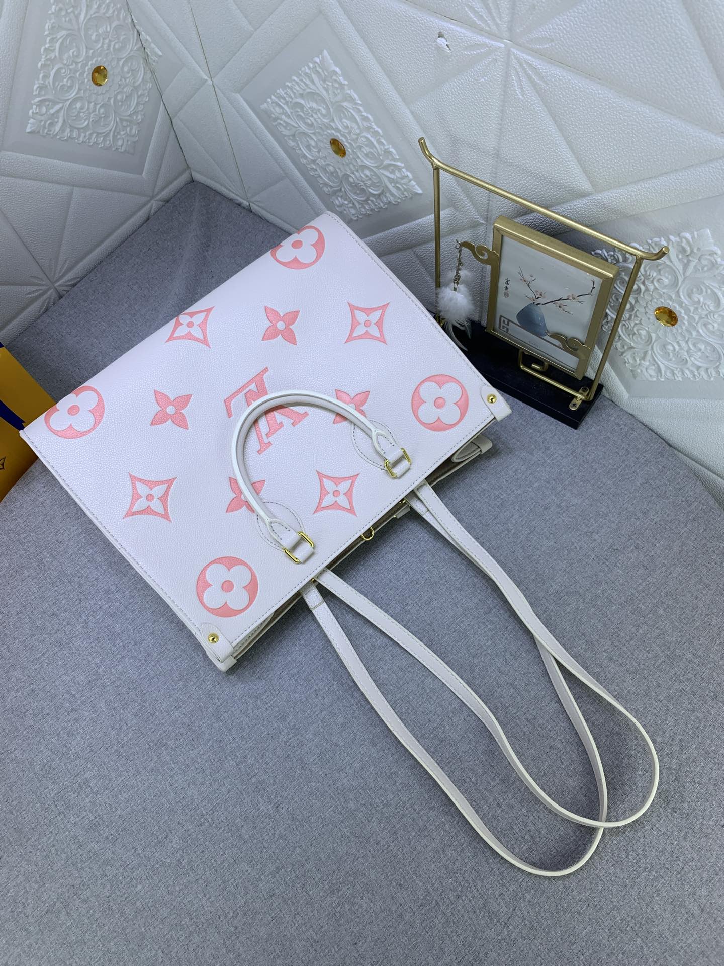 Louis Vuitton ONTHEGO MM LM061 34cm