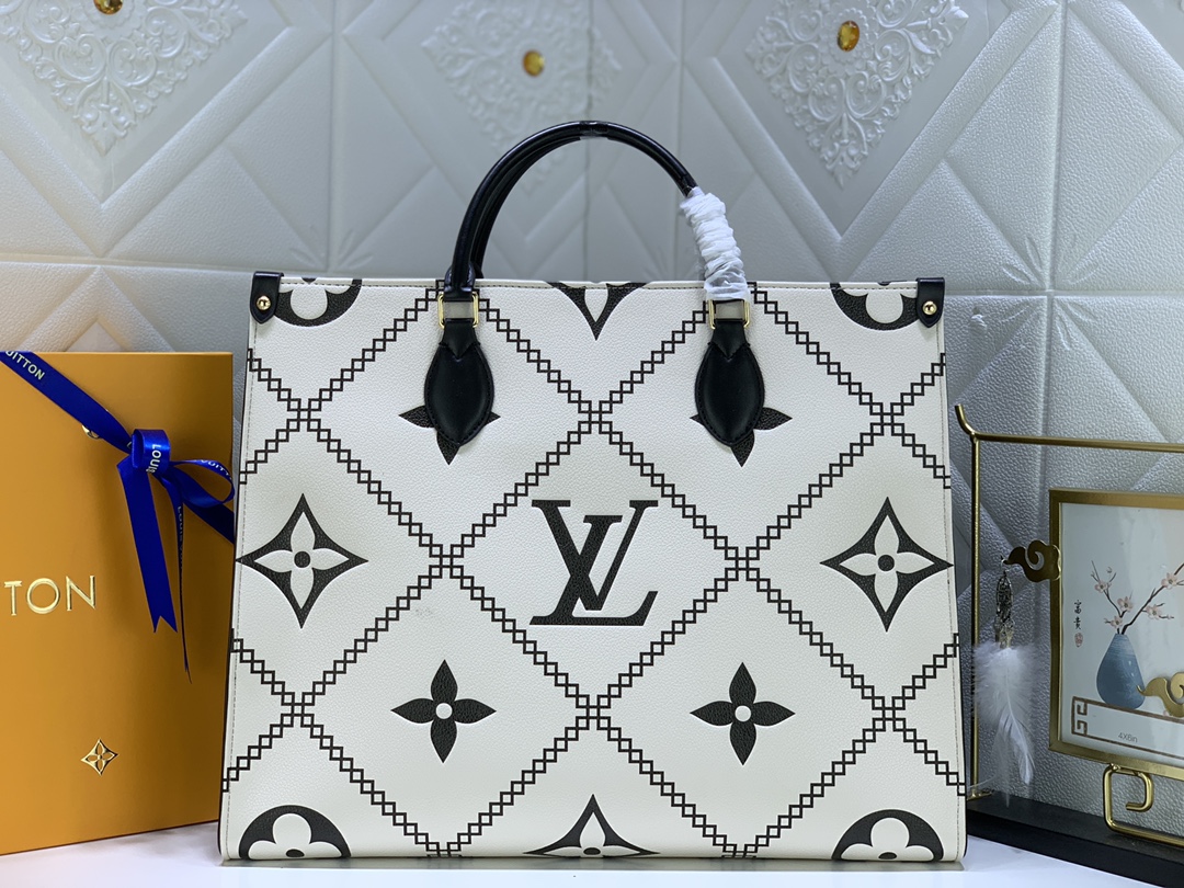 Louis Vuitton ONTHEGO