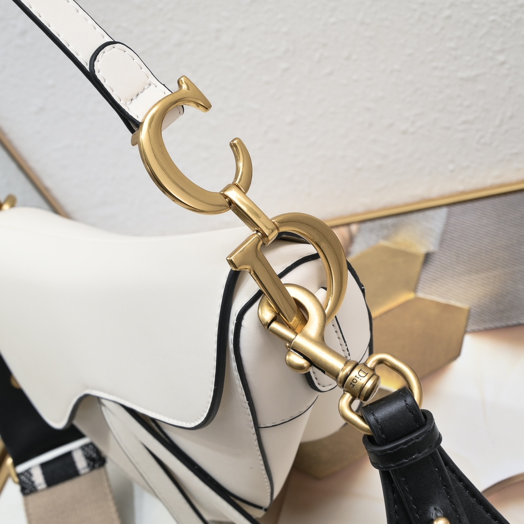 Saddle Bag White with weave strap 1033 XB012 25.5cm