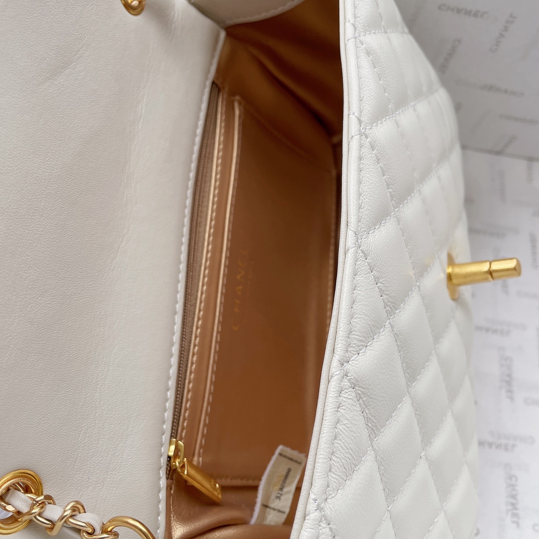 chanel1053largePYD091