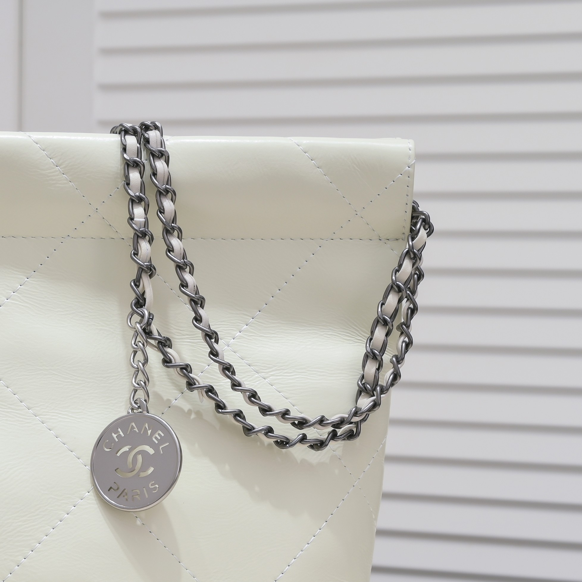 Chanel 22 Bag Pearl Bag Shoulder Bag Handbag