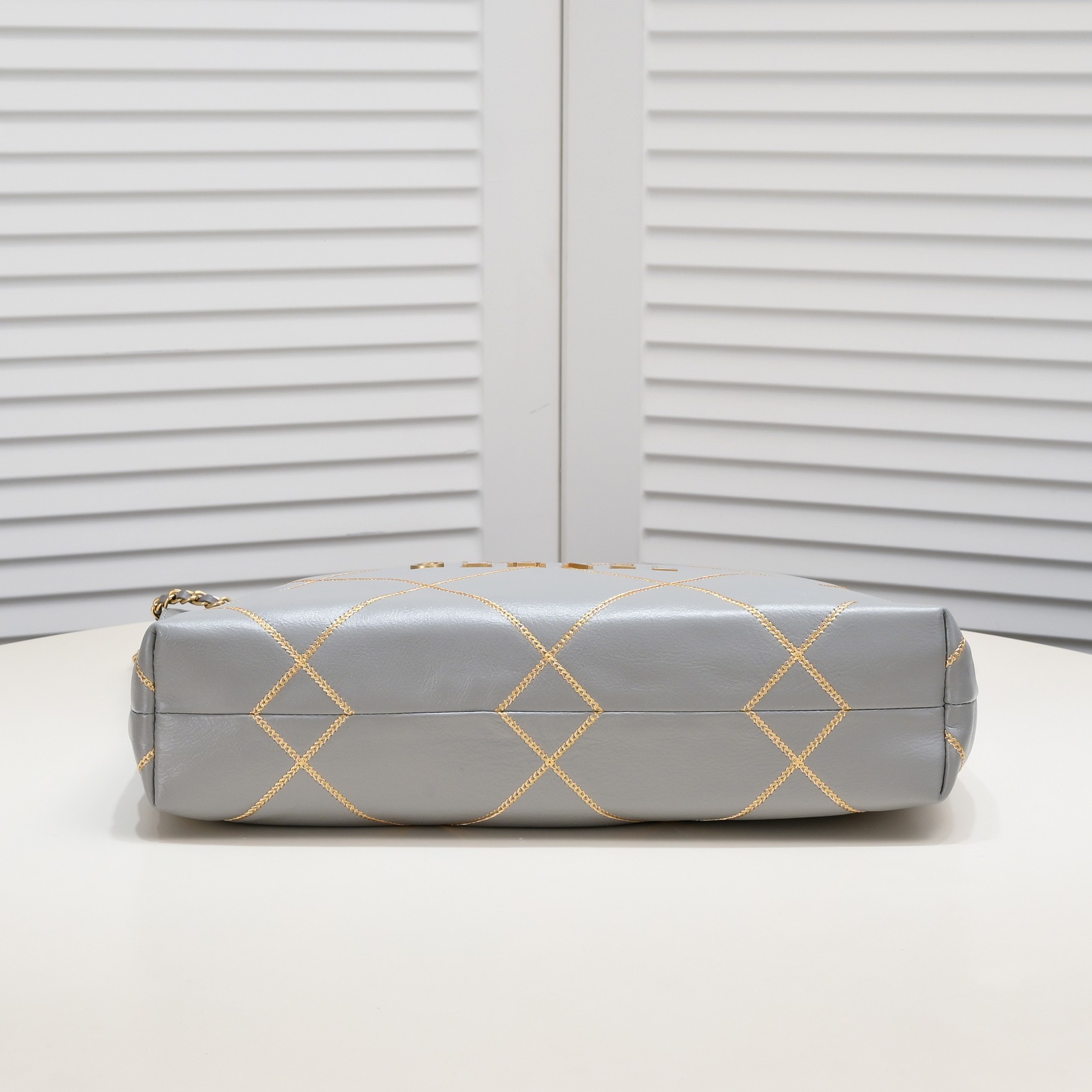 Chanel 22 Bag Pearl Bag Golden Thread Large Shoulder Bag Handbag