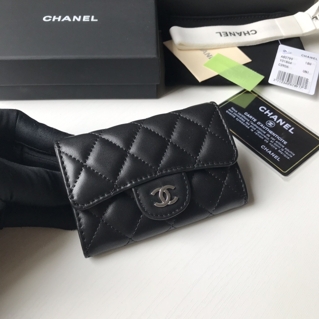 CHENEL CLASSIC CARD HOLDER