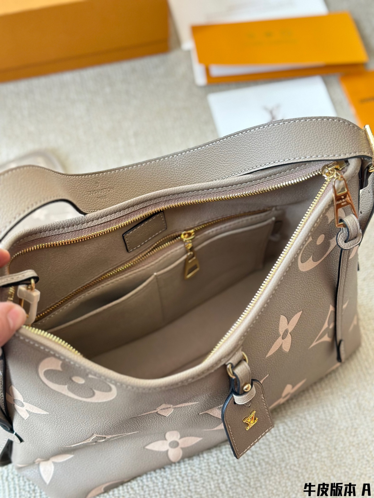 LV CarryAll Bag 007 DB562 30cm