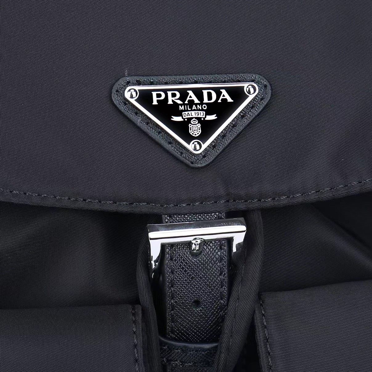Prada Backpack 2677 TS561 28cm