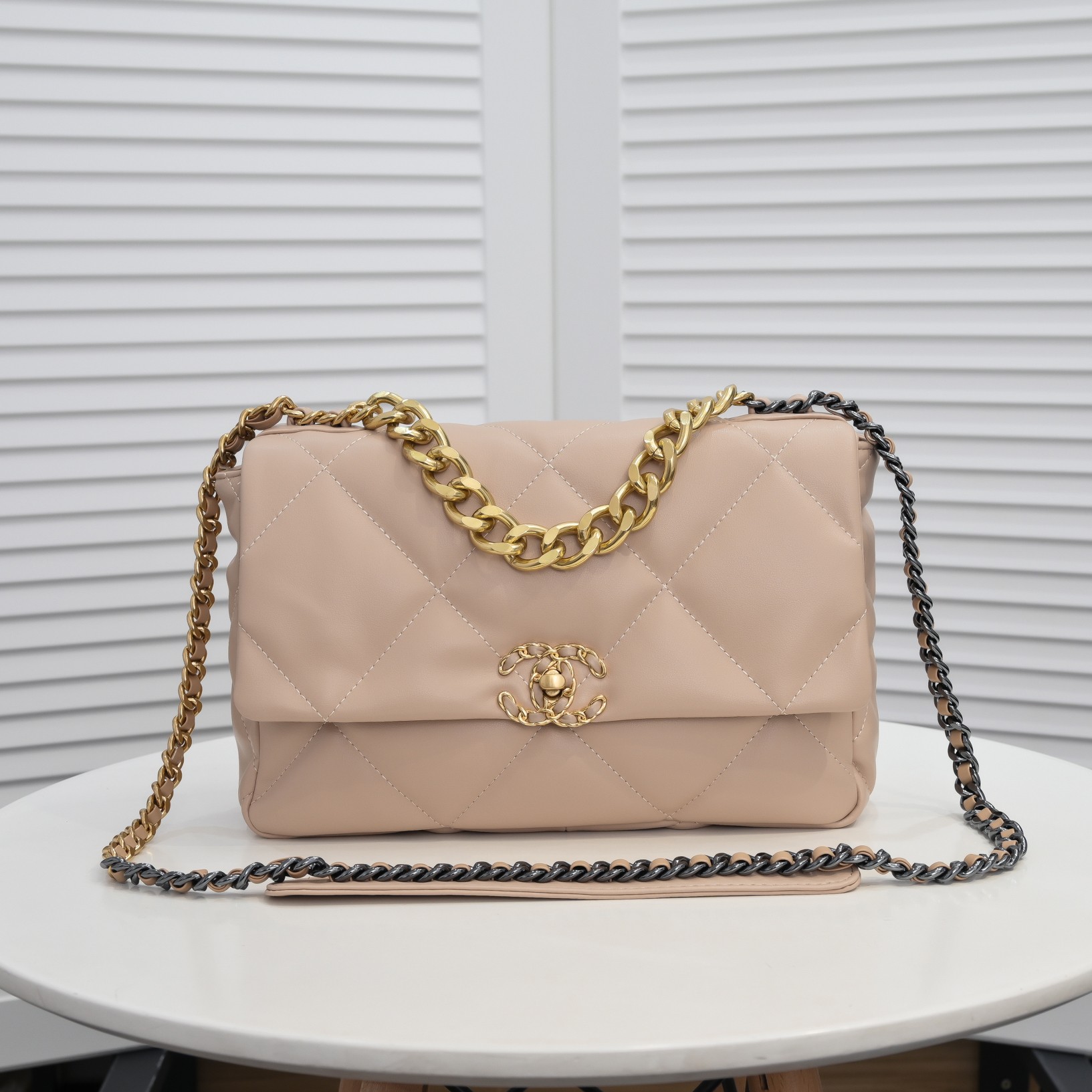 Chanel Lambskin Quilted Medium19 Flap Shoulder Bag Handbag