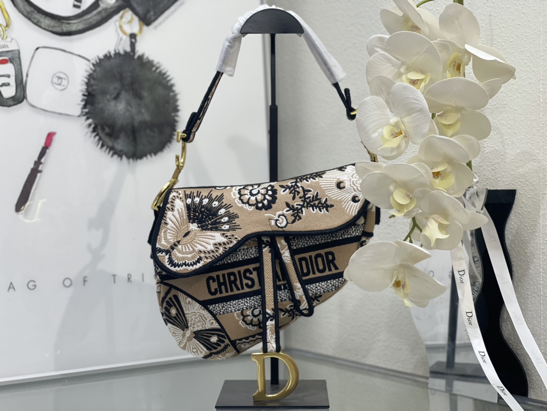 Dior Embroidery Saddle Bag Shoulder Bag Handbag Mirror Quality Version 10A(Replica)