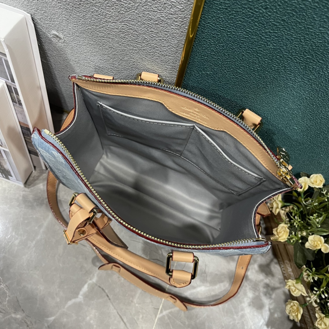 LV Sac Plat Cross Bag M46098 LM081 26cm