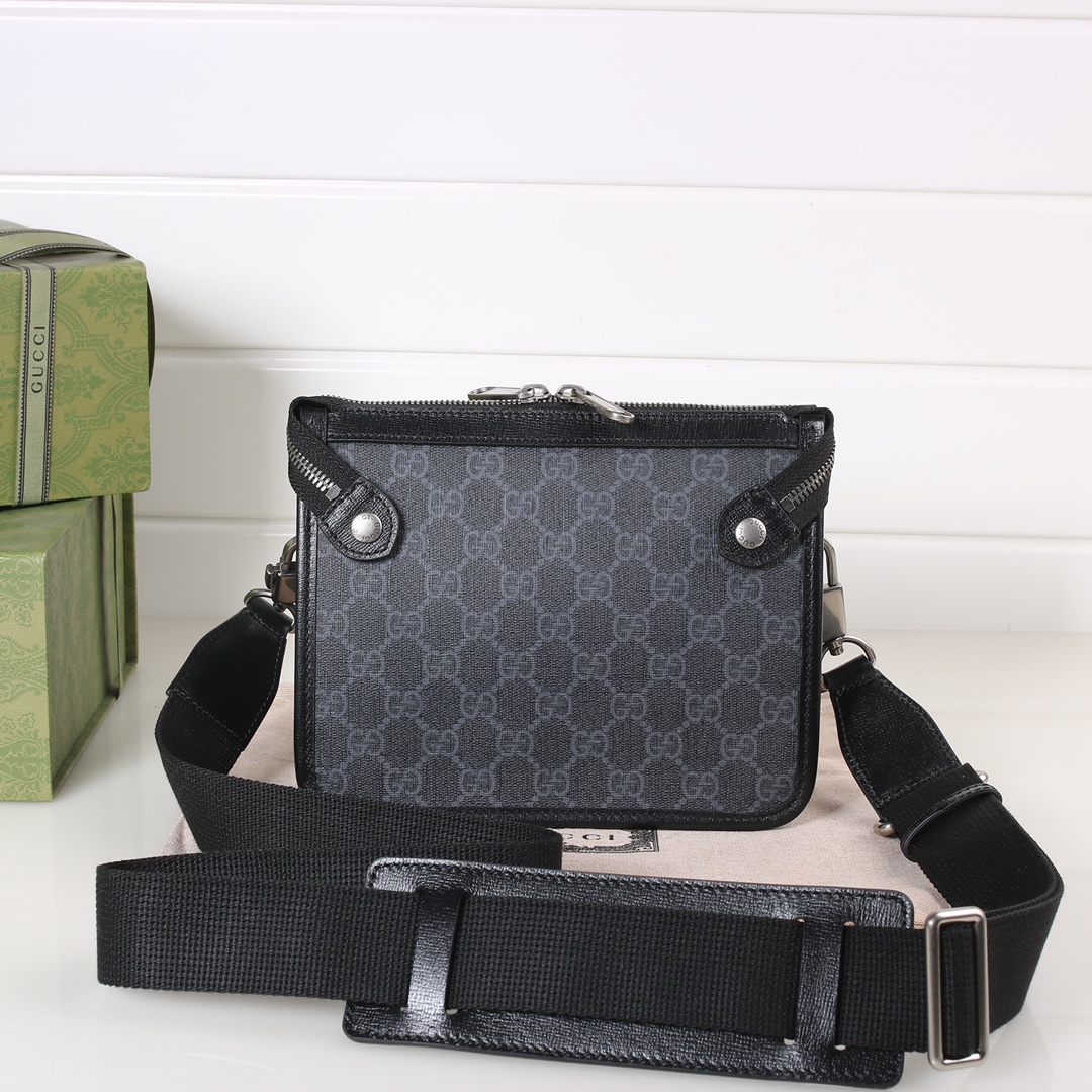 Messenger bag with Interlocking GG  674164