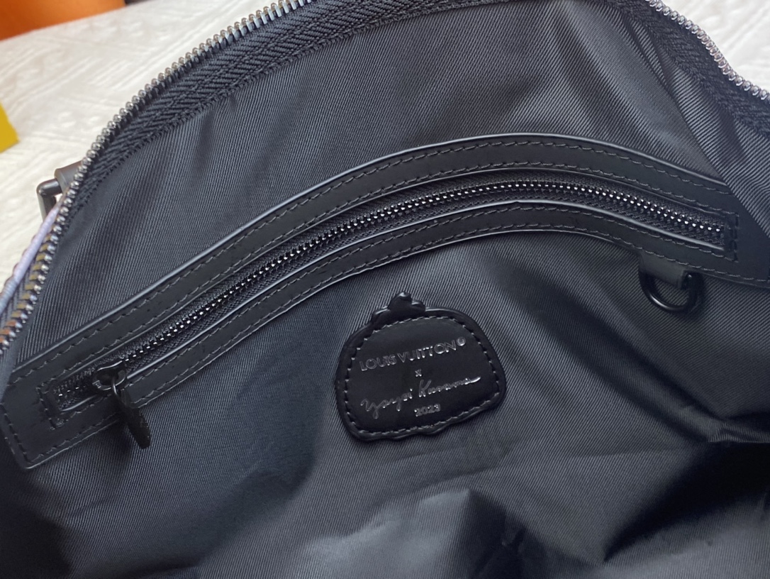 Louis Vuitton  LV x YK Keepall 45 travel bag