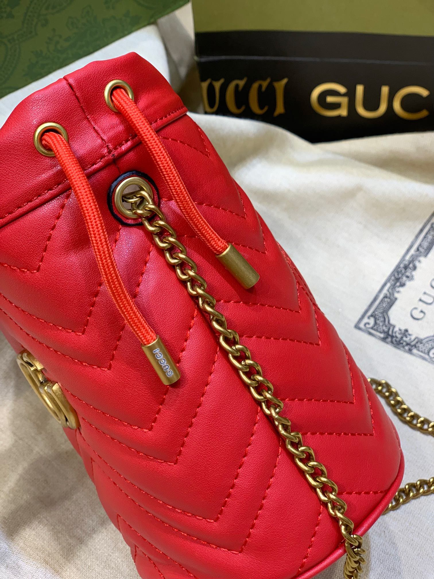 GG Marmont Mini Bucket bag 575163 LM051 19cm