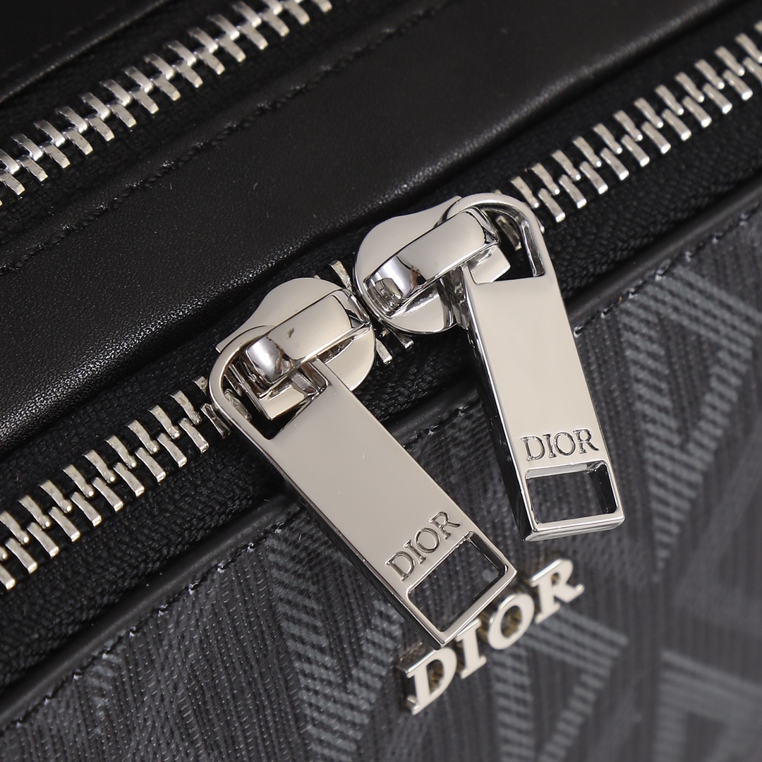 Pouch With Strap Black CD-1111 XB081 17cm