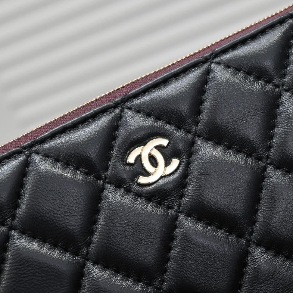 Chanel Cowhide Caviar Lattice Clutch silver buckle Clutch Bag Handbag