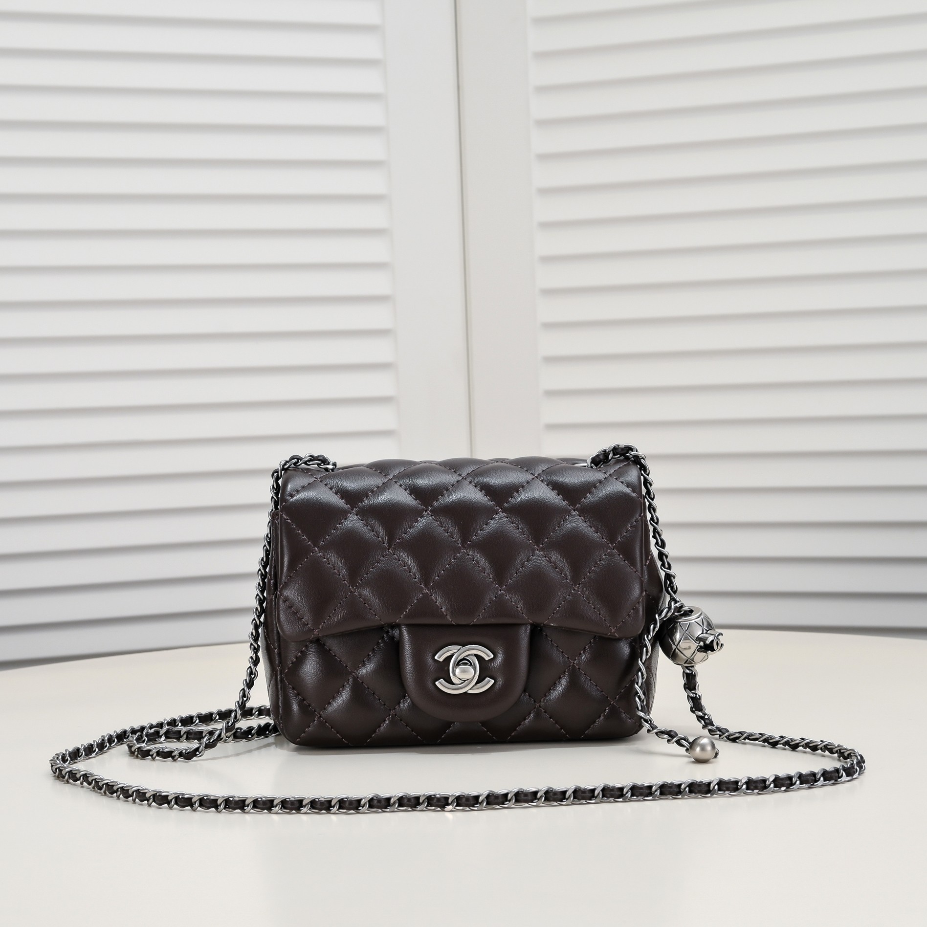 Chanel Cross Body Metal Ball Chain Shoulder Bag Handbag