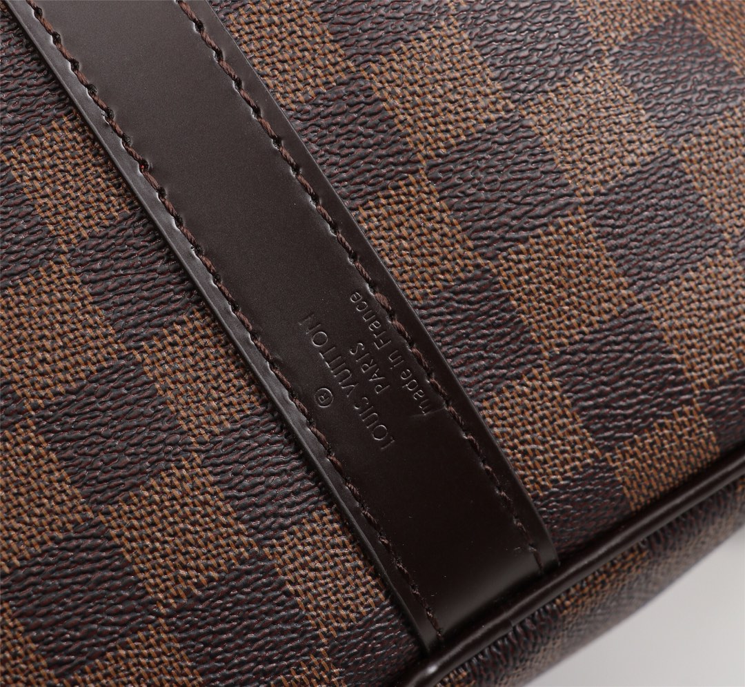 LV Keepall Bandoulière Bag