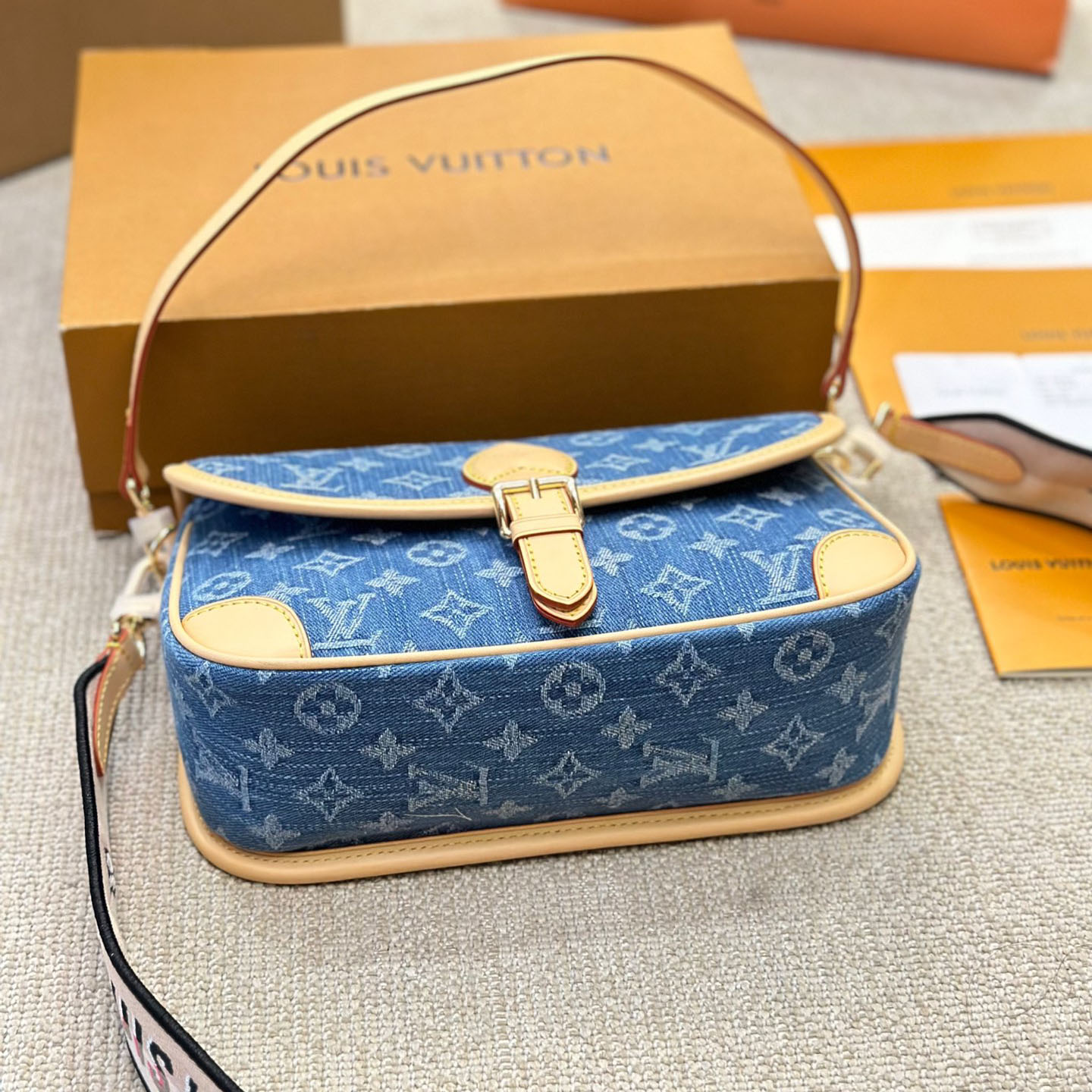 Louis Vuitton LV Diane Denim Shoulder Bag Handbag (Replica)