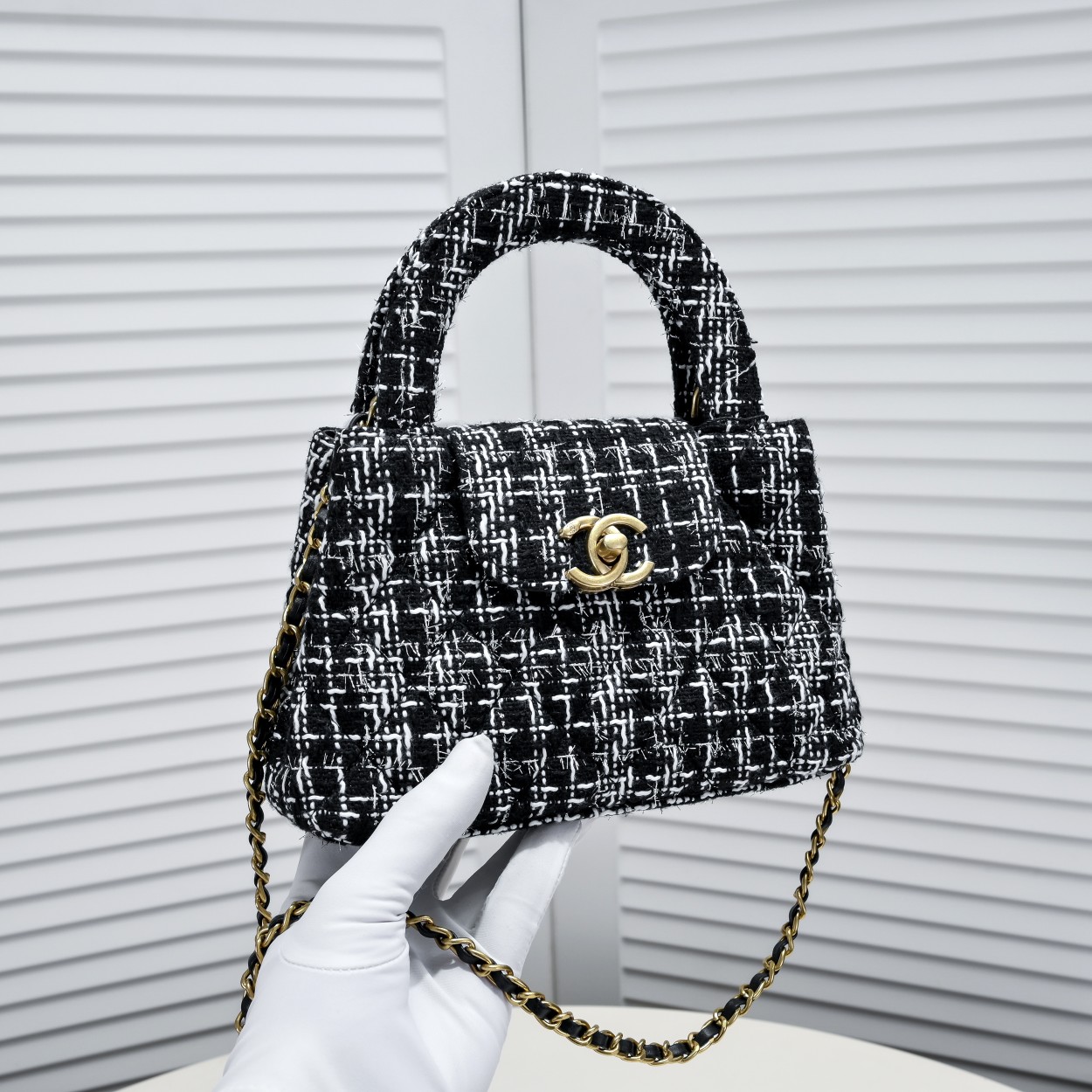 Chanel Tweed Shoulder Bag Handbag