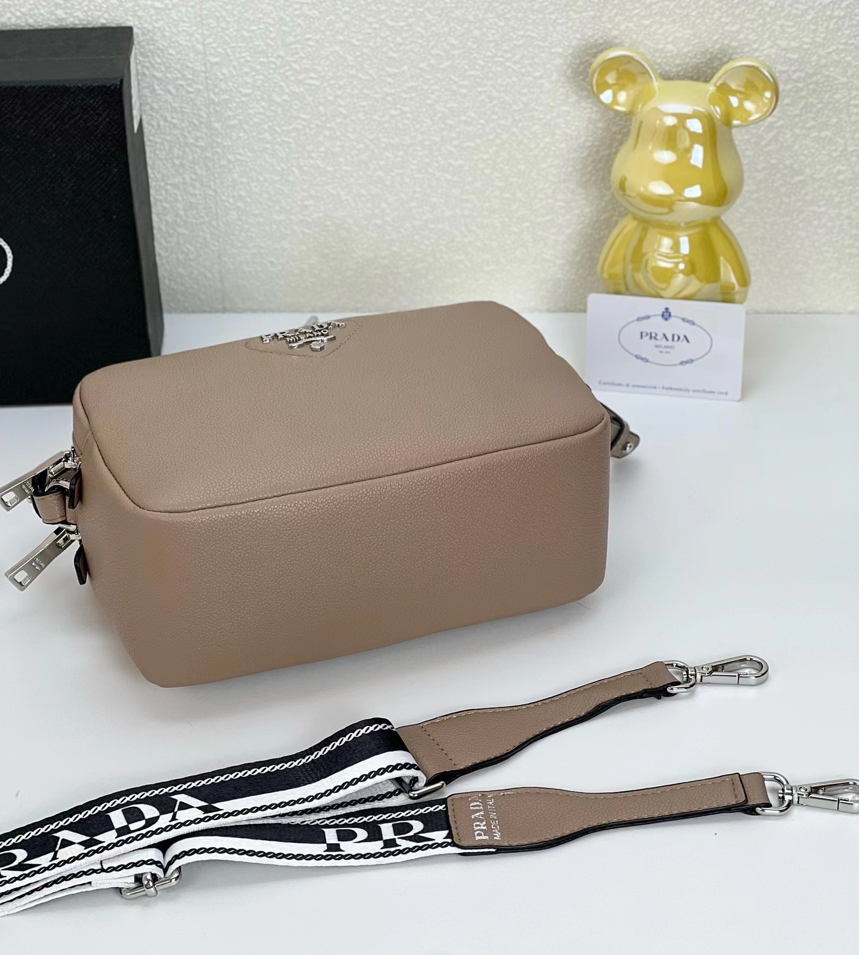 Prada0838 22PJ061 22cm