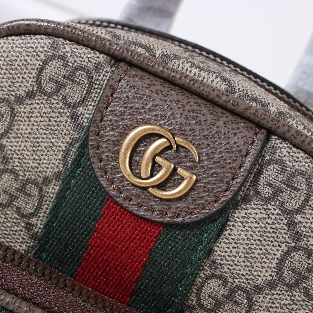 GUCCI 671682 12x16x7 cm