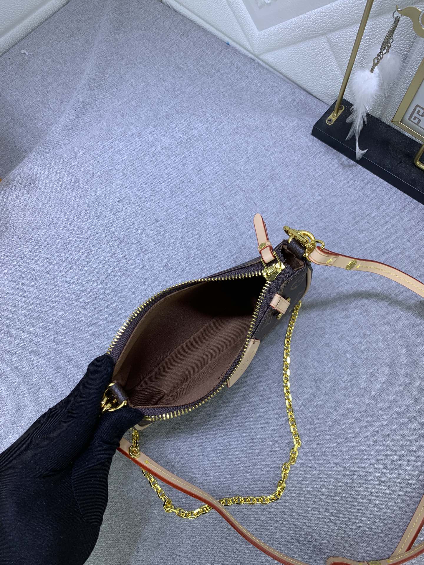 LV Easy Pouch On Strap Brown M80349 MQ051 19cm