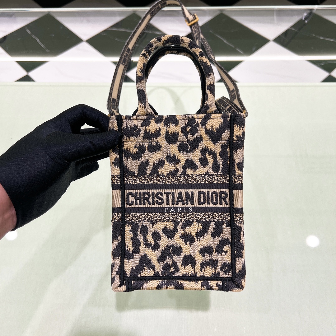 10A + top quality Dior Mini Vertical Book Tote S5555 DLAM091 13.5cm