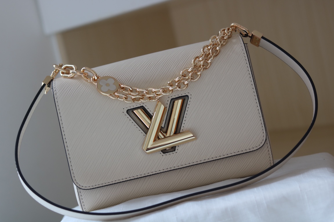 Louis Vuitton TWIST MM