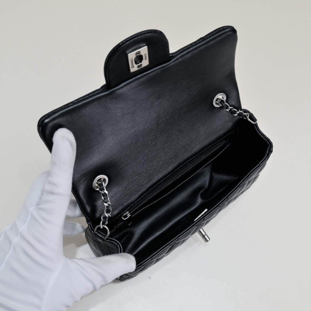 Chanel Cross Body Metal Ball Chain Shoulder Bag Handbag