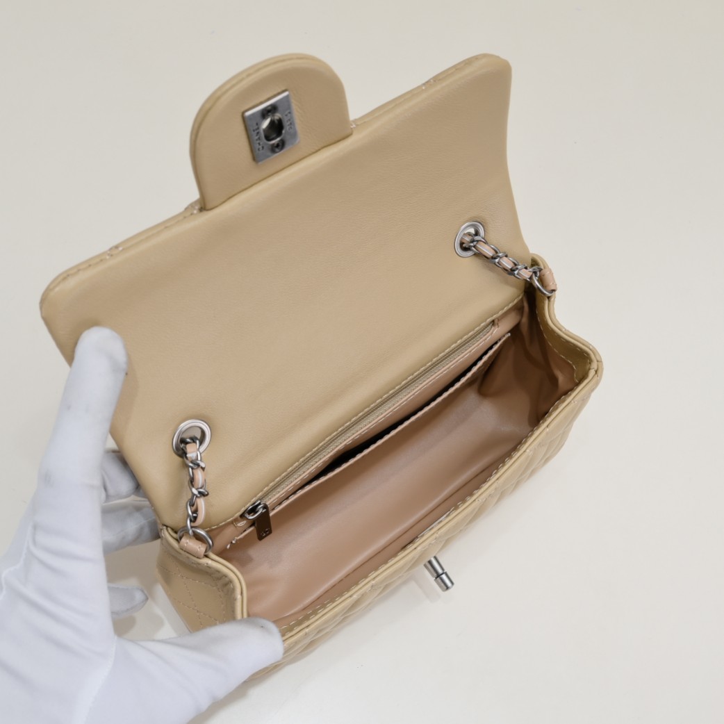 Chanel Cross Body Metal Ball Chain Shoulder Bag Handbag