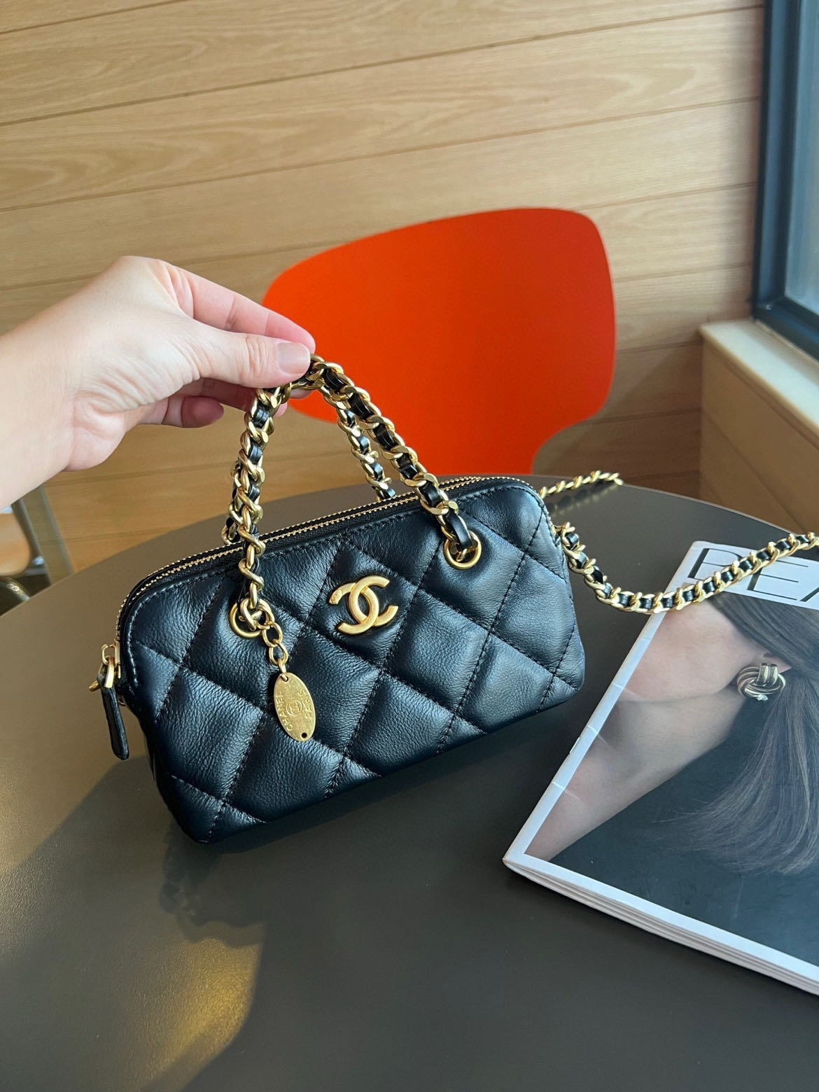 Chanel 23K Chain Bag 1015 LM071 20cm