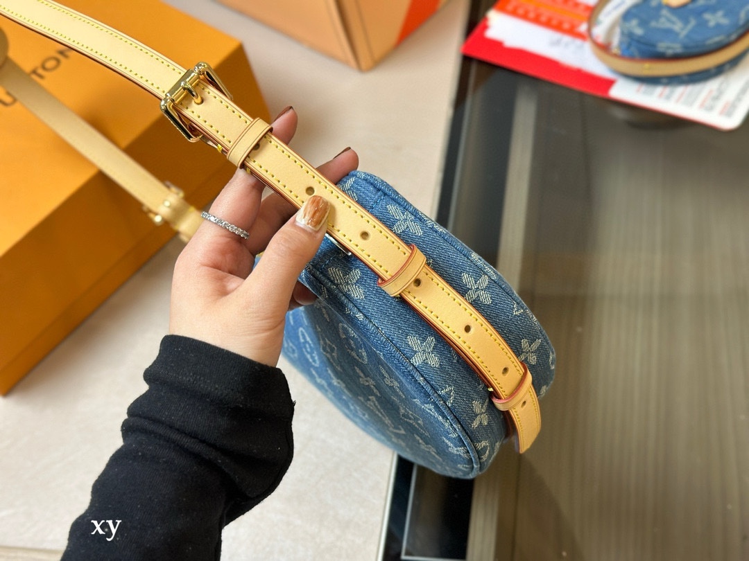 LV CROISSANT Bag 002 DB091 25cm