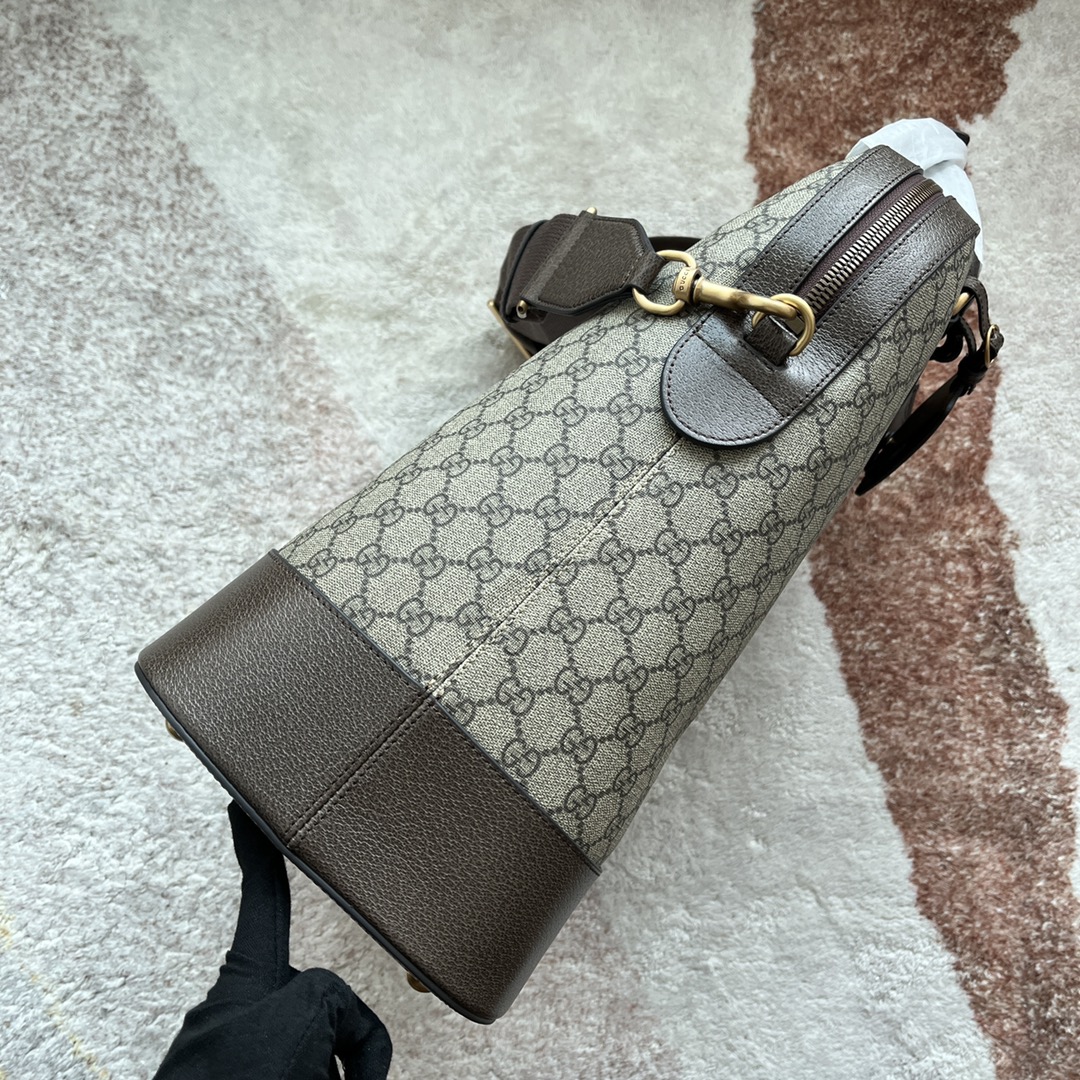 Gucci 724654 smile 022 43cm