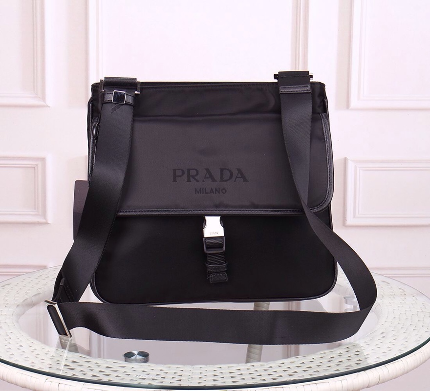 Prada0269HMF041 30*26*6 cm