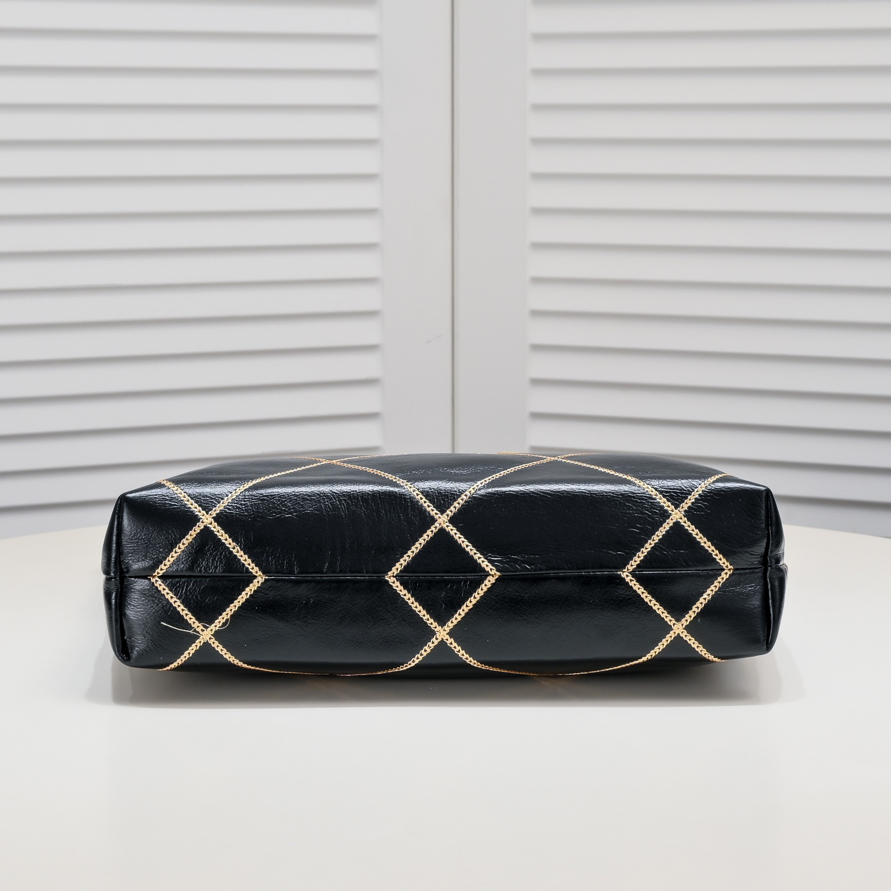 Chanel 22 Bag Pearl Bag Golden Thread Shoulder Bag Handbag