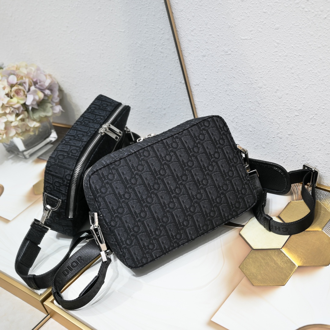 Dior Safari Messenger Bag 1020 XB081 22cm