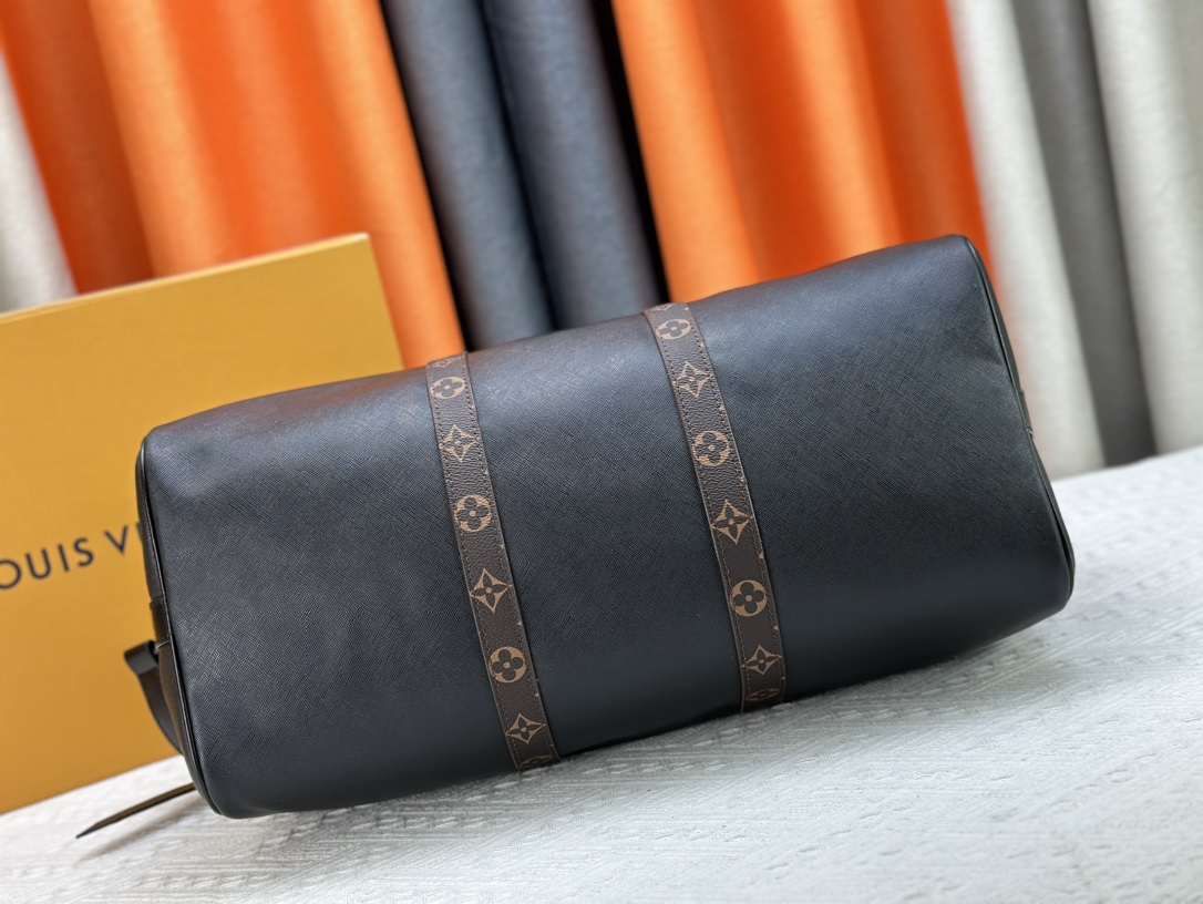 Louis Vuitton MTaigarama  keepall travel bag M41416
