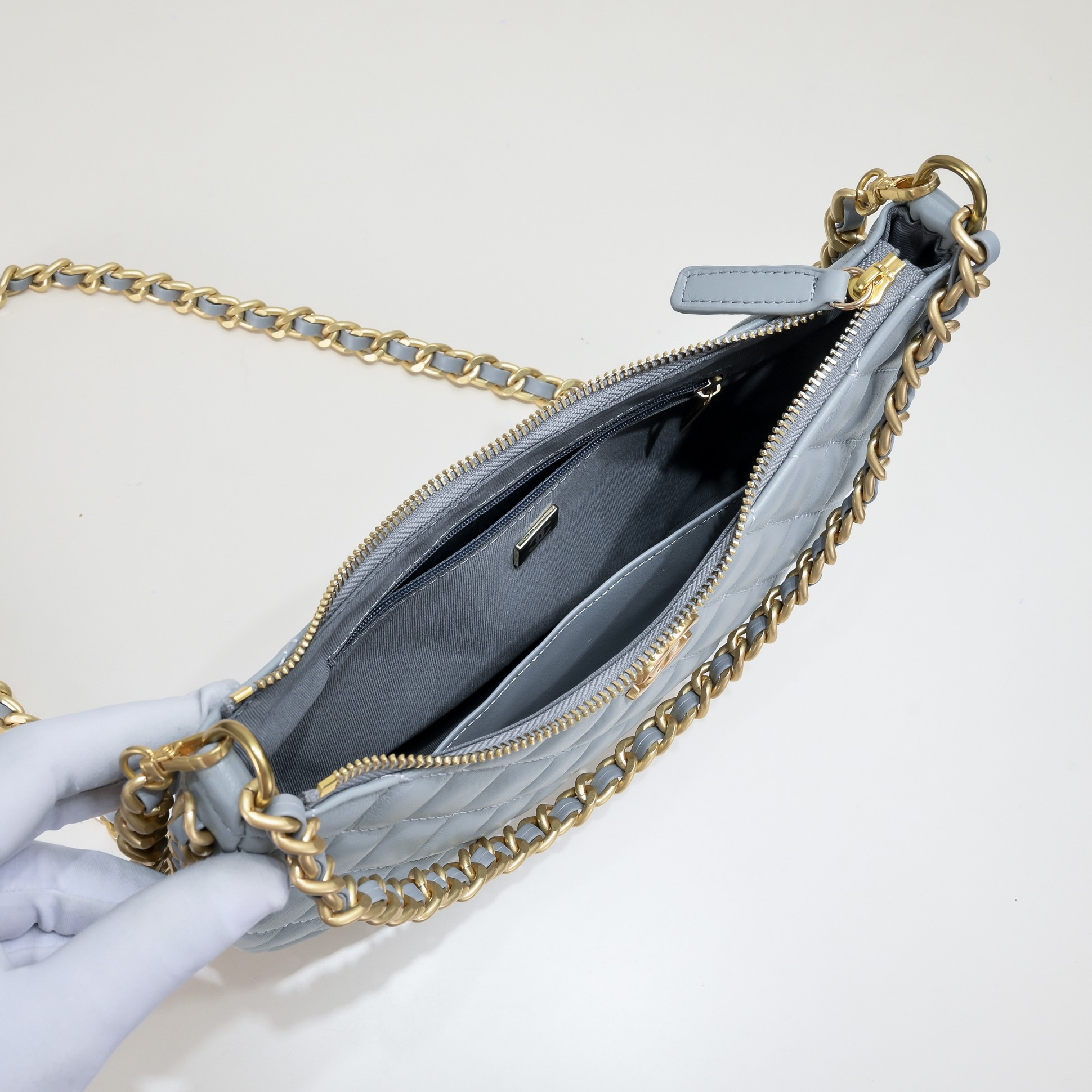 Chanel 23B Hobo Shoulder Bag Handbag