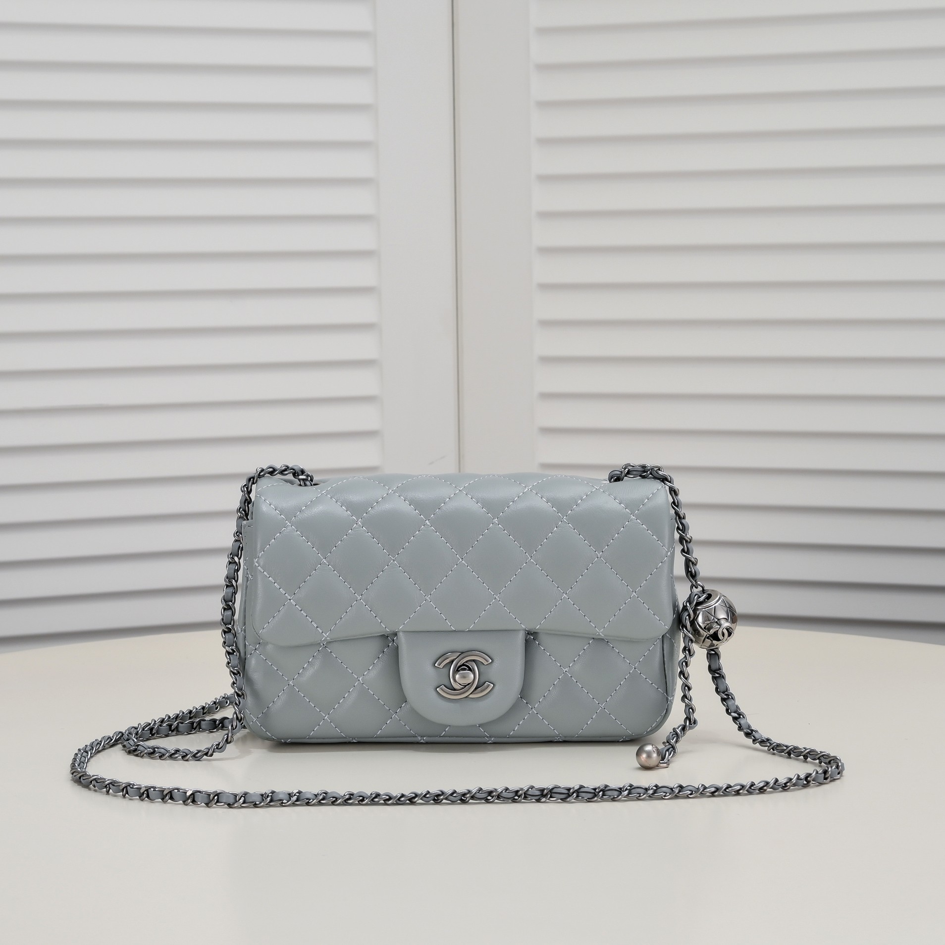 Chanel Cross Body Metal Ball Chain Shoulder Bag Handbag