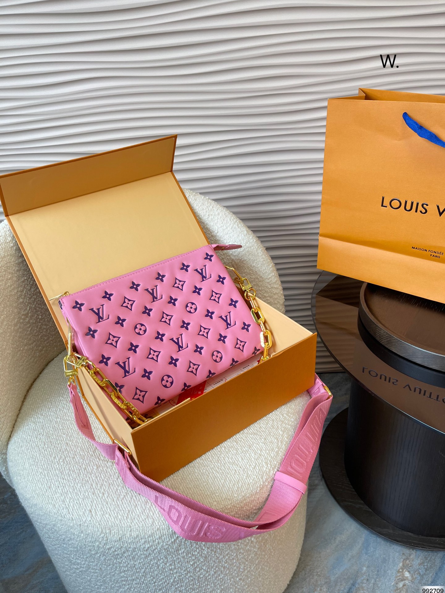 10A + quality LV Coussin PM M57793 DB081 27cm