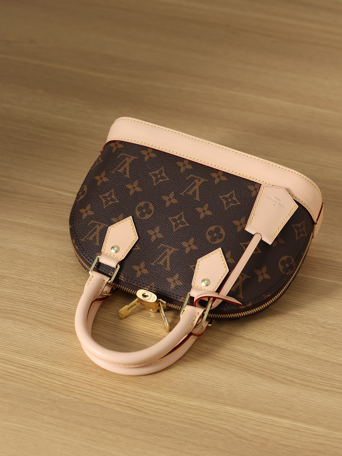 Louis Vuitton LV Alma BB Shoulder Bag(Replica)