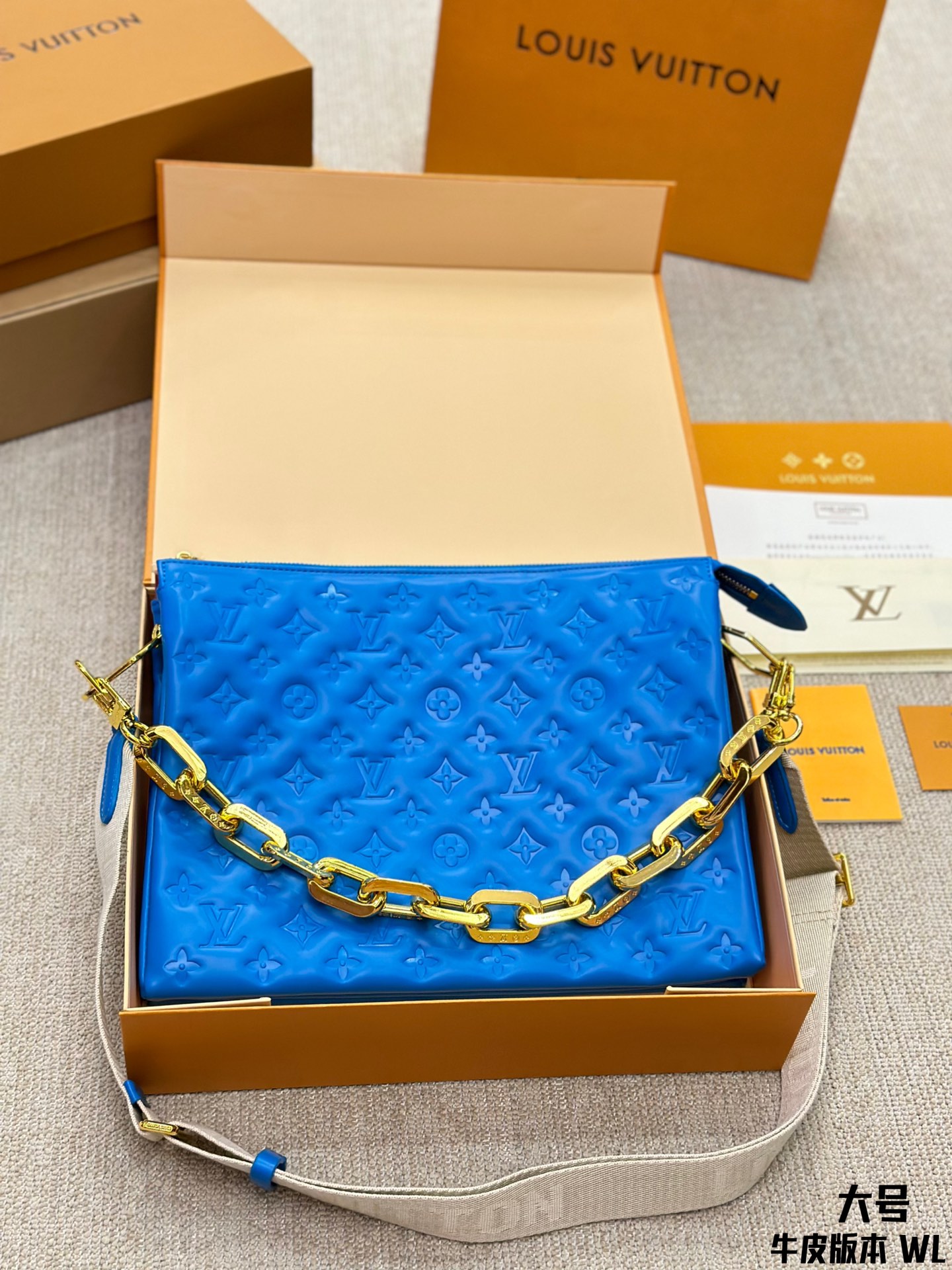 10A + quality LV Coussin MM M23057 DB022 34cm