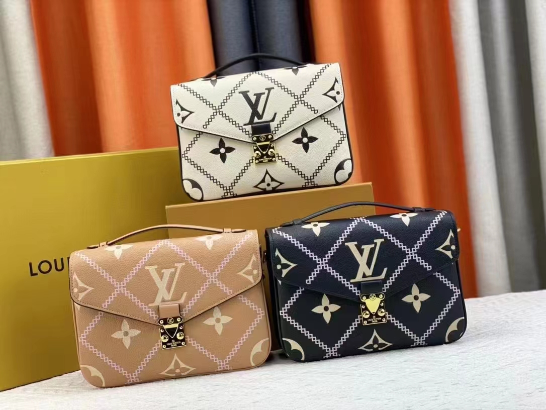 LV Pochette Metis Bag M45596 XX051 25cm