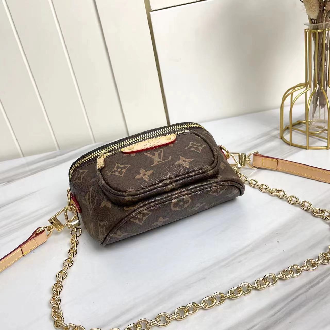 LV Gradient Mini Bumbag M82208 LM011 17cm