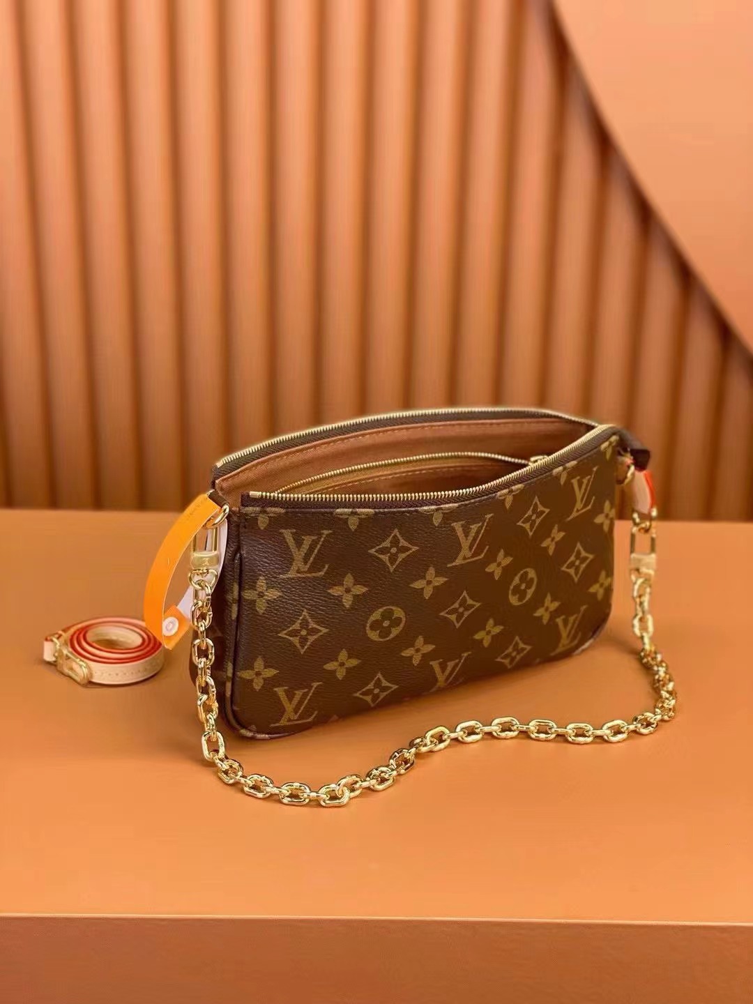 LV Pochette Accessoires Bag M82766 LM051 23.5cm