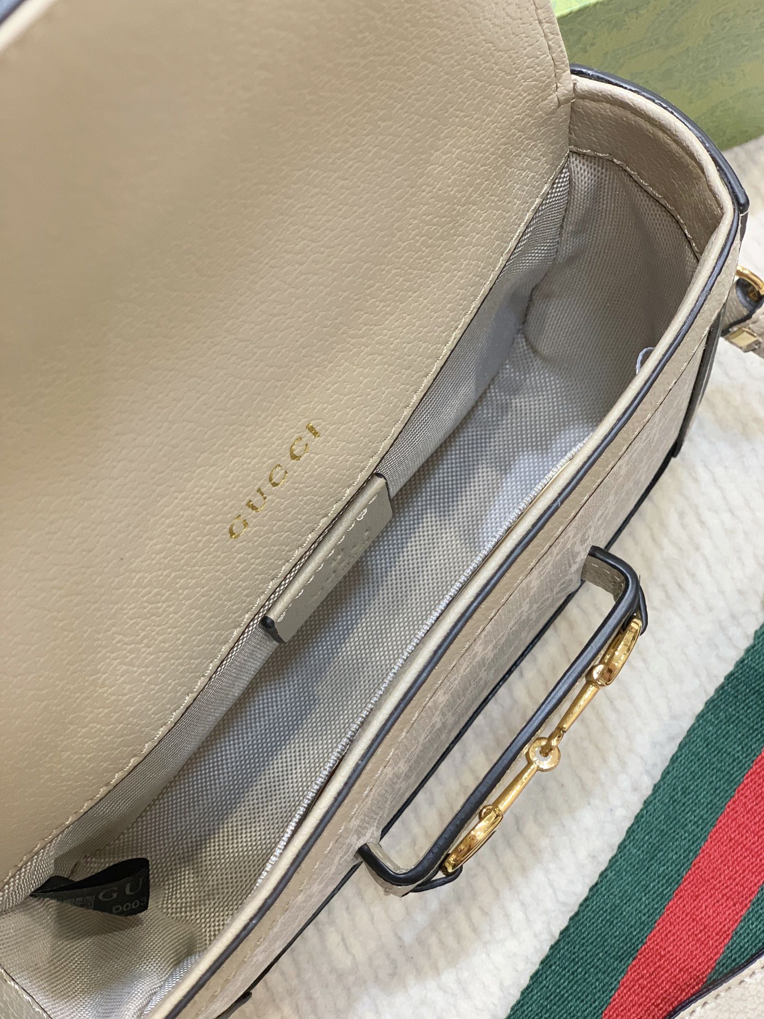 GUCCI 658574