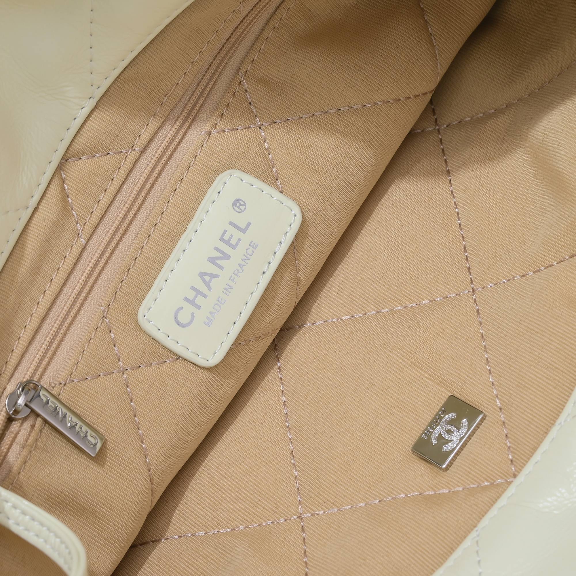 Chanel 22 Bag Pearl Bag Shoulder Bag Handbag