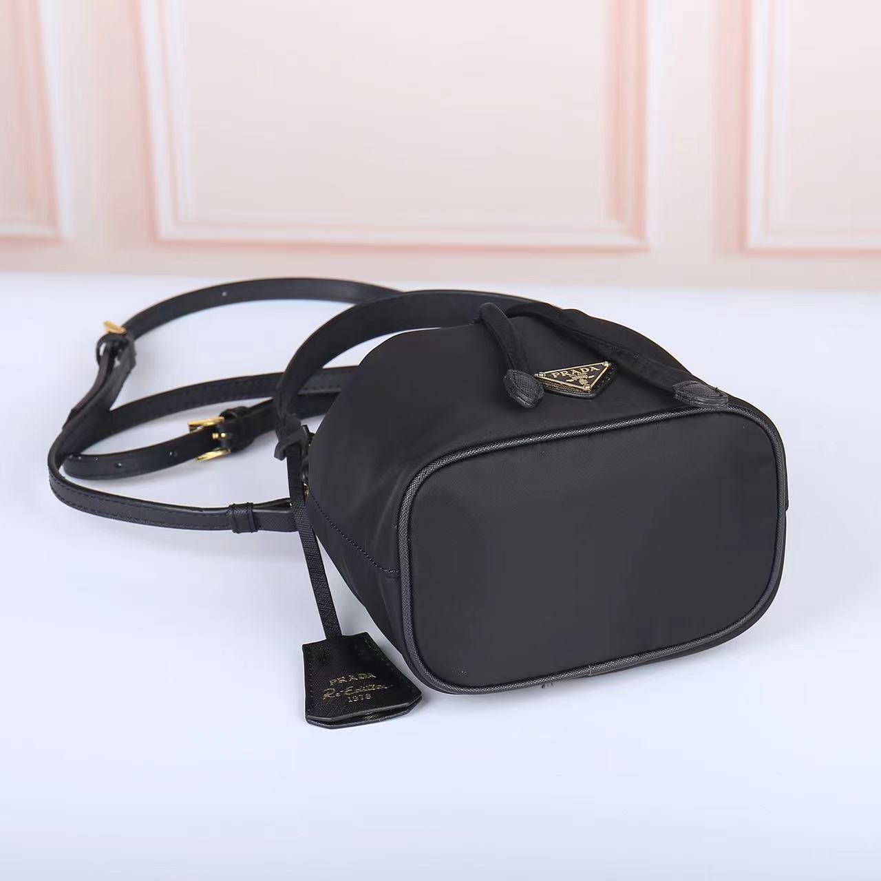 Prada Bucket Bag 1067 TS031 19.5cm