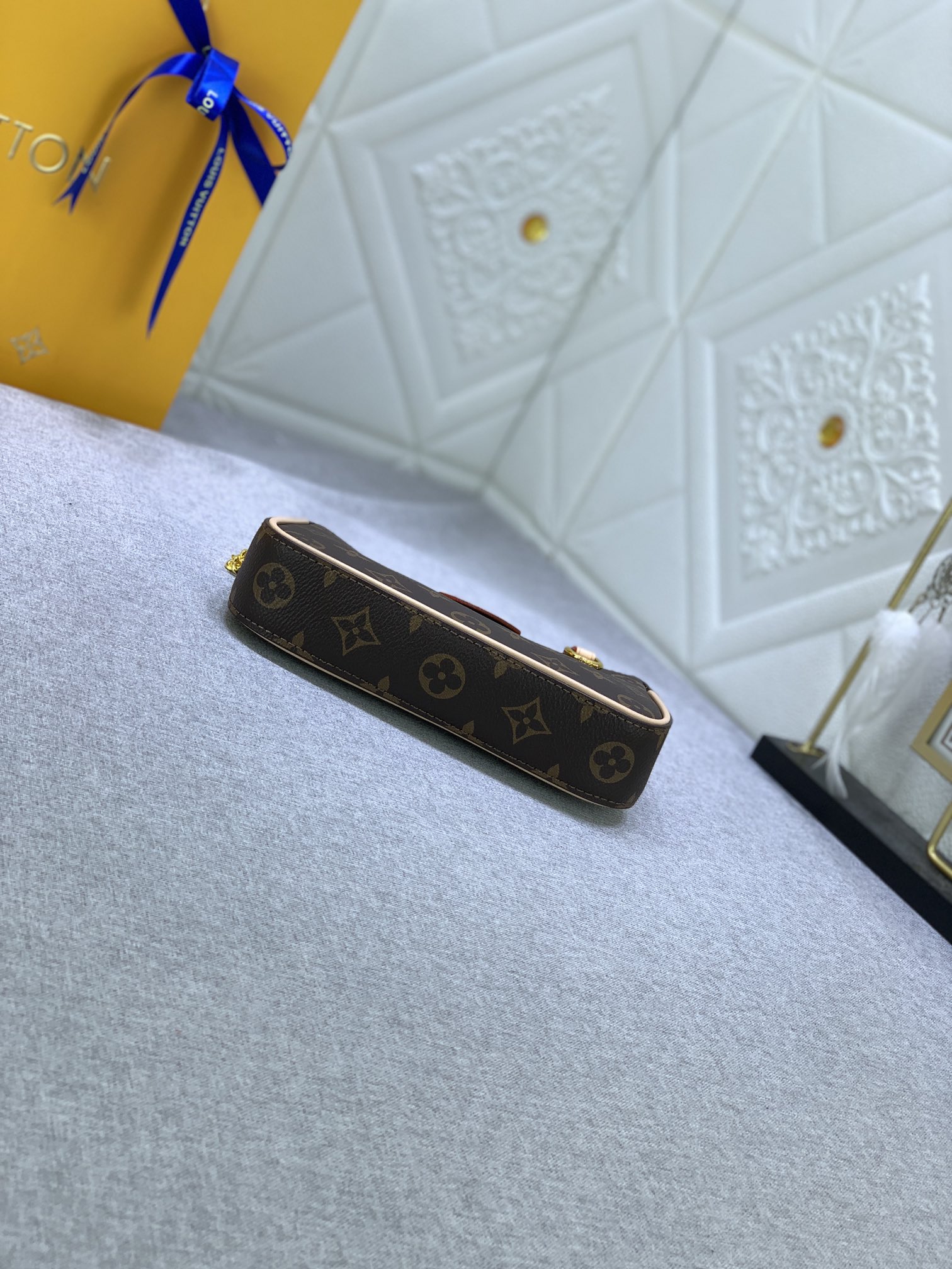 LV Easy Pouch On Strap Brown M80349 MQ051 19cm