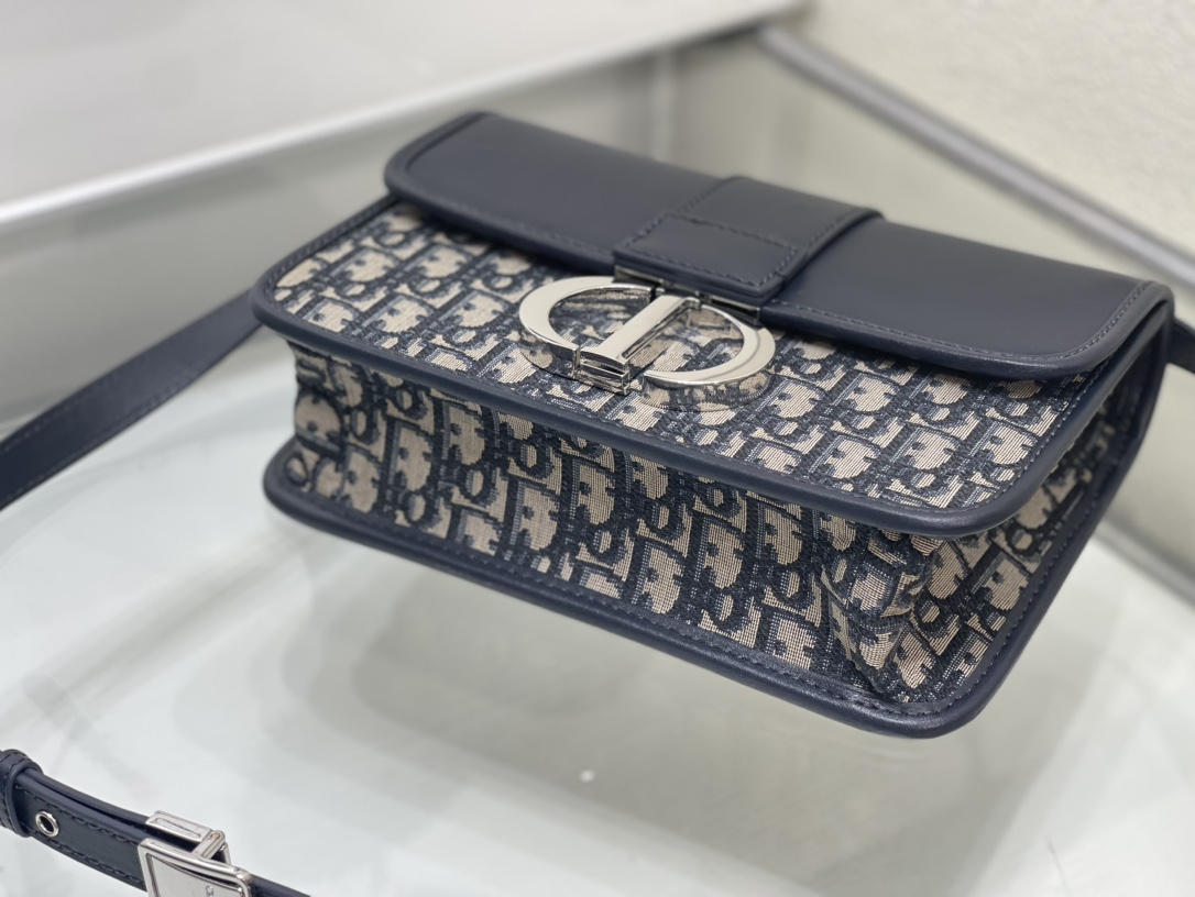 Dior 30 Montaigne Bag 5530 LM081 24cm