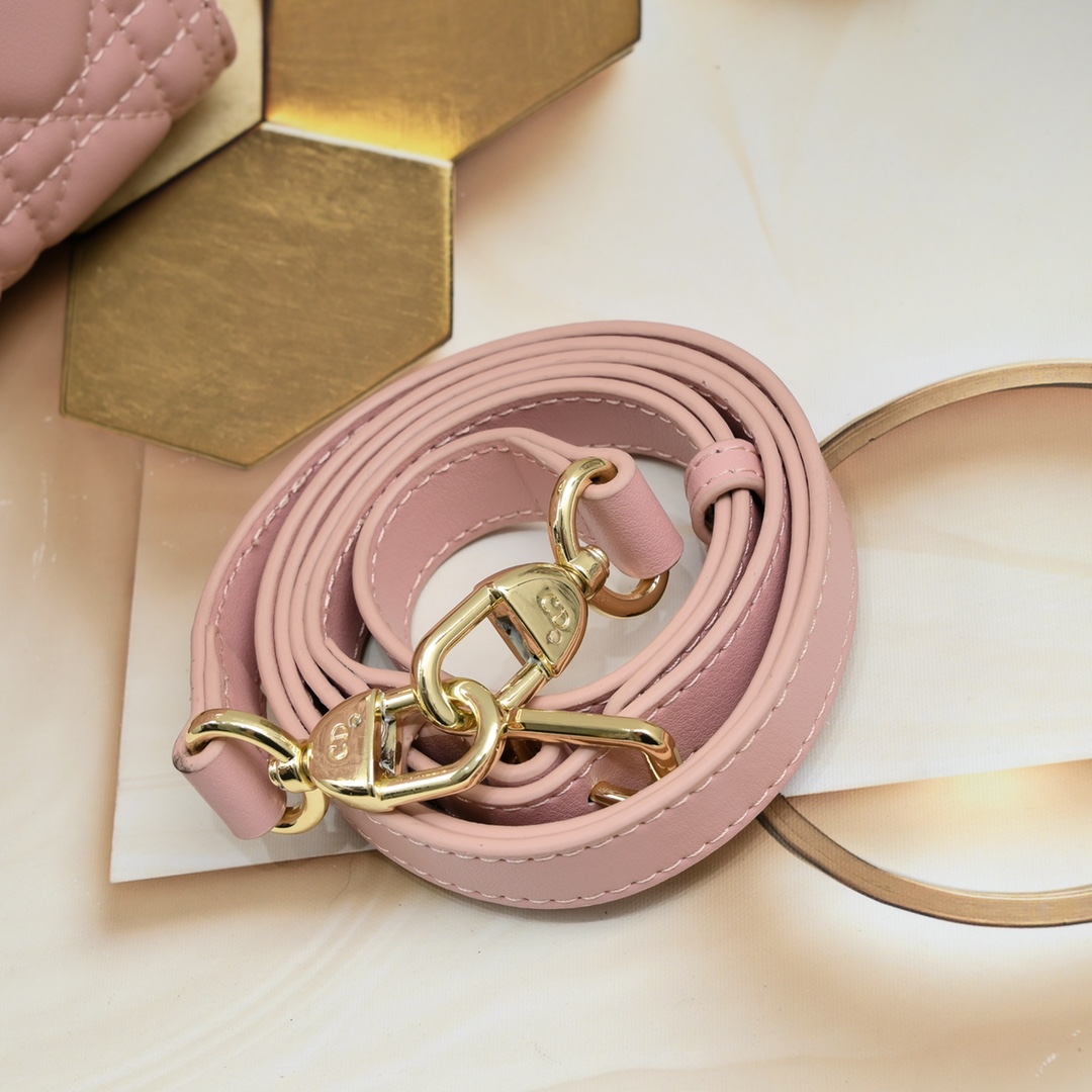 Medium Lady Dior Bag Pink Sheepskin LM071 24cm