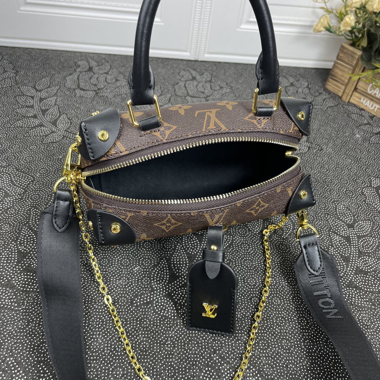 LV Petite Malle Souple M45571 MQ081 20cm
